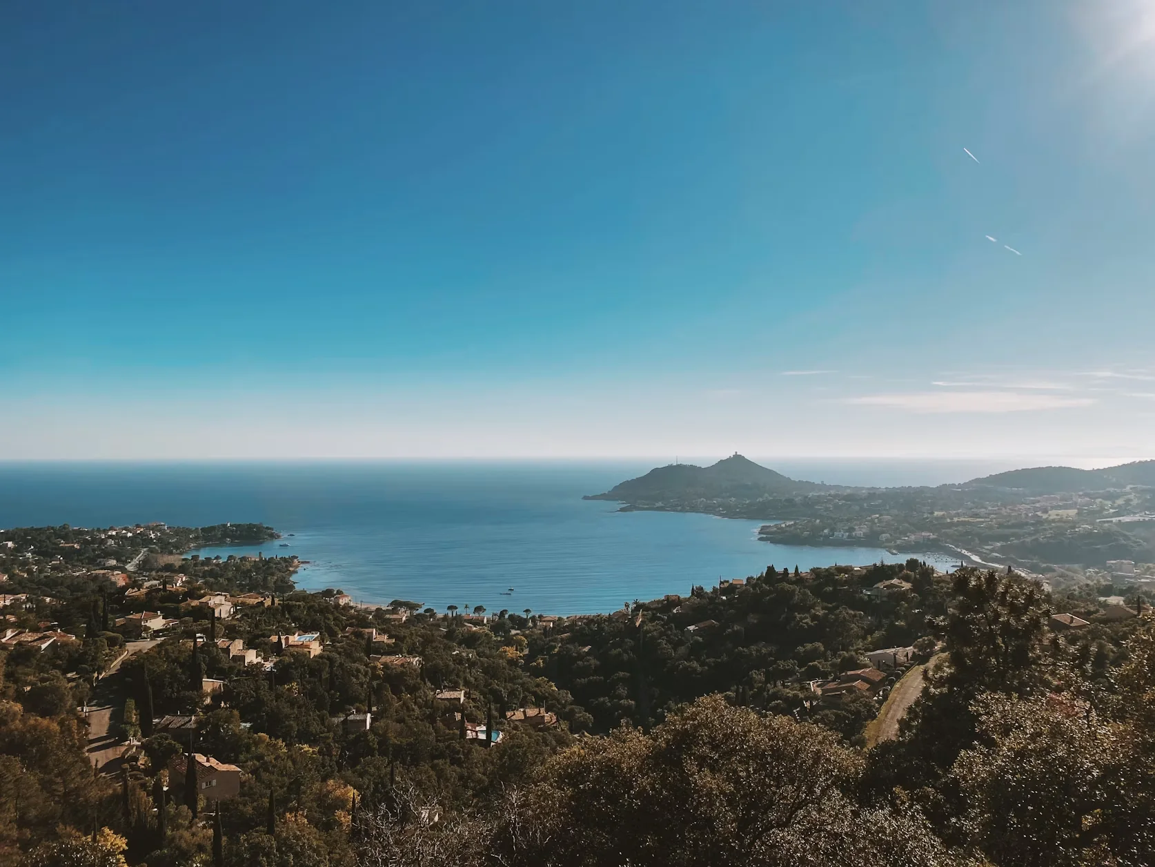View over the Esterel coastline and its turquoise bays